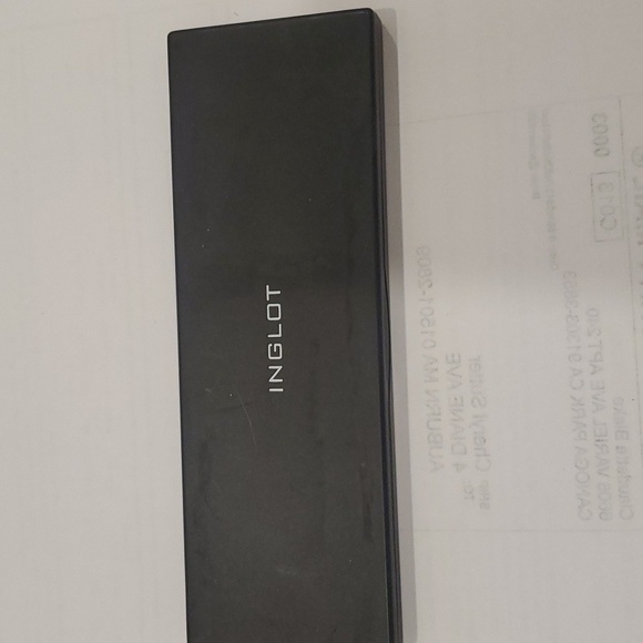 Inglot eyeshadow set - Picture 3 of 4